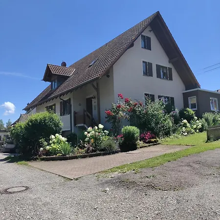 Haus Poppis アパート クレスブロン・アム・ボーデンゼー